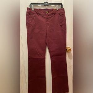 Women’s American Eagle Burgundy Kick Boot Jeans (NWT)